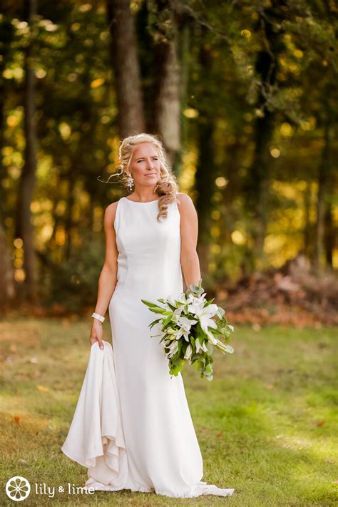 High Neck Wedding Dress Hairstyles | Wedding Dress Guest