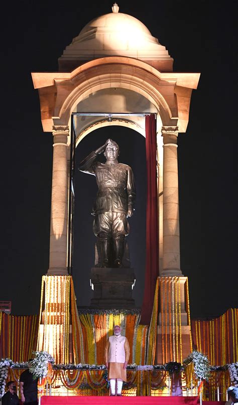 PM unveils the statue of Netaji Subhas Chandra Bose at India Gate ...