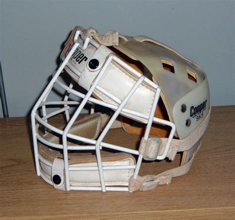 Vintage Cooper Sk5 Backplate Helmet And Cage Vintage Goalie Cage