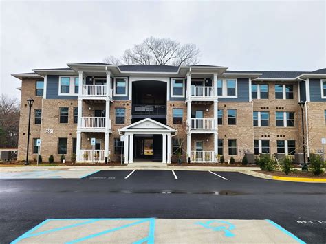 Huntington Village Apartments – Newport News, VA