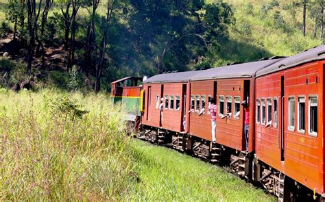 Nuwara Eliya train ride