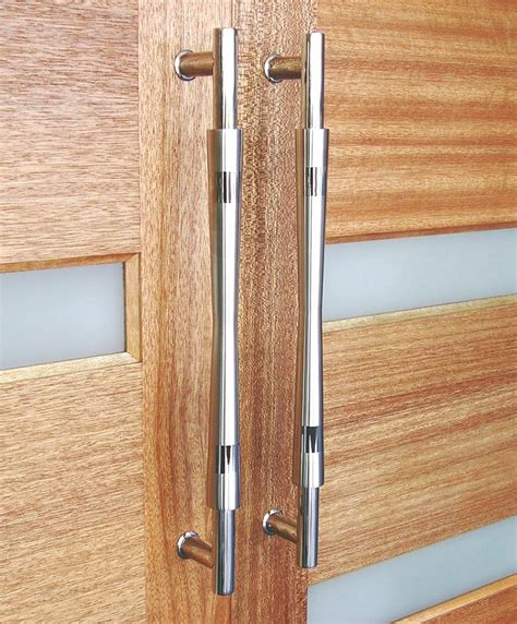 Buy Pull Handles Online for your Doors | Lock & Handle Centre