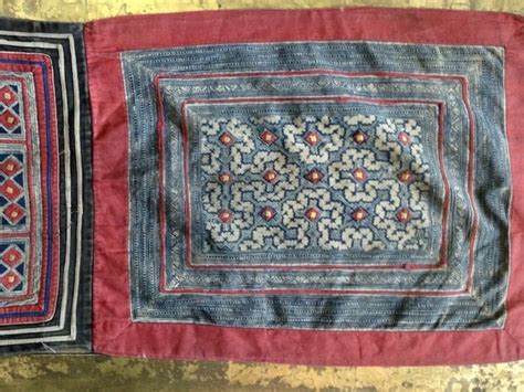 All About Hmong Batik Fabrics What You Need To Know Mondoro