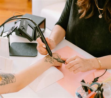 Permanent Bracelets And Anklets In Austin