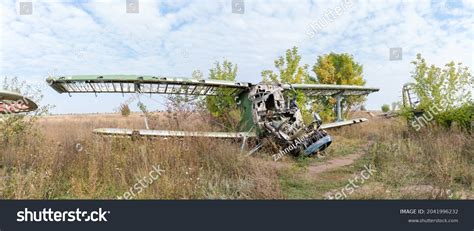 7,868 Abandoned Planes Images, Stock Photos & Vectors | Shutterstock