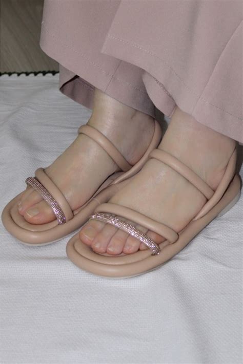 ATA SHOES Puff Çift Bantlı Taşlı Nude Sandalet Fiyatı Yorumları