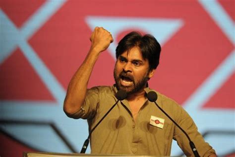 Pawan Kalyan Jana Sena Party Symbol పవన్‌ పిడికిలి బిగిస్తున్నాడు