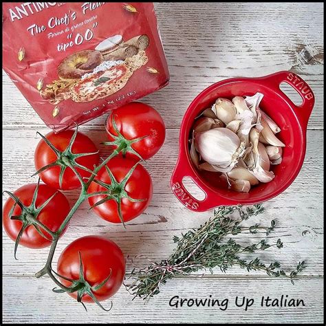 Cobbler Di Pomodori Con Impasto Al Formaggio E Basilico Growing Up