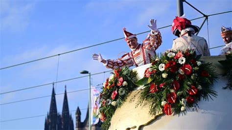 K Lner Rosenmontagszug Endet Mit Mehreren Rekorden Was Will Das