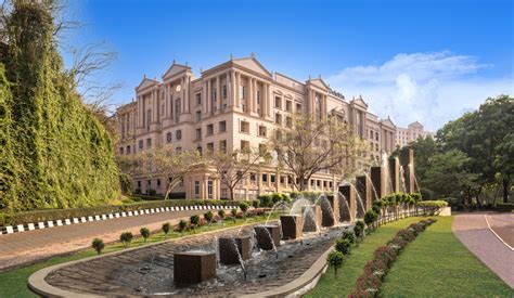 Downtown Powai In Mumbai Maharashtra