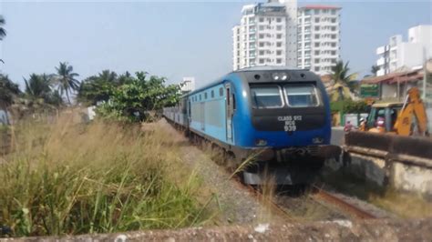 Sri Lankan Railway Class S12 Hauling Galu Kumari Skips Colombo 06 Youtube