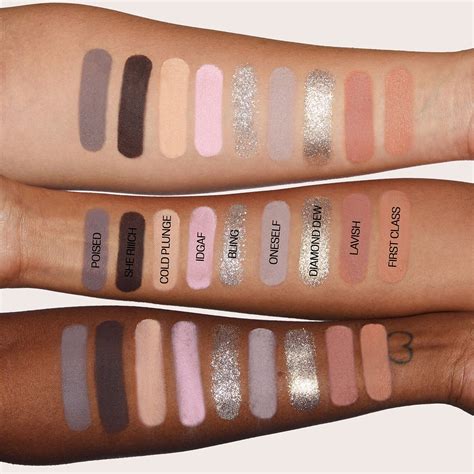 Icy Nude Eyeshadow Palette Paletka očních stínů z HUDA BEAUTY SEPHORA