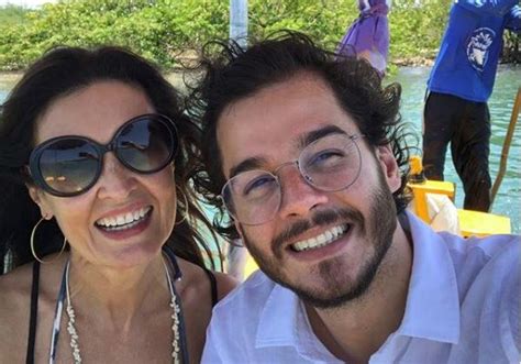 Bahia Ba F Tima Bernardes Pode Ser Pedida Em Casamento Diz Colunista