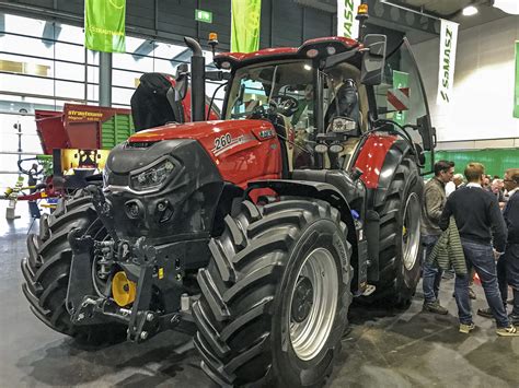 Case IH präsentierte mit dem 260 CVXDrive den leistungsstärksten Puma