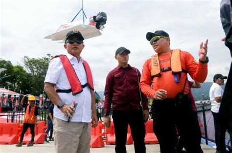 Ribuan Penonton Saksikan Pembukaan Balapan Internasional F1 Powerboat