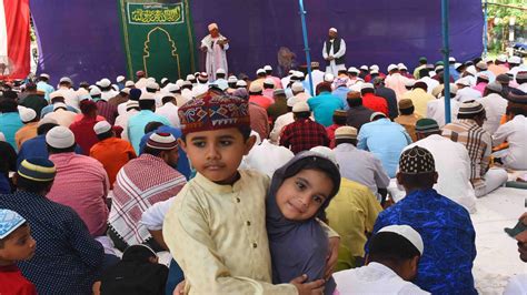 Eid Ul Fitr Celebrated With Religious Fervour In Visakhapatnam The Hindu