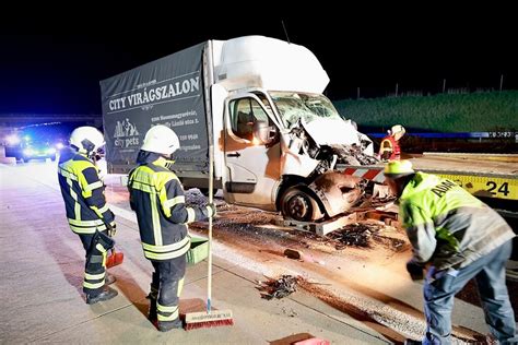 A17 Nach Unfall Stundenlang Gesperrt Antenne Sachsen