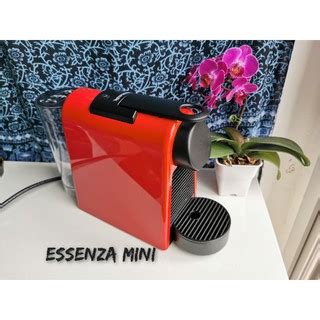 Nespresso Cafeteira Essenza Mini Vermelha cafe cápsulas dolce DIA