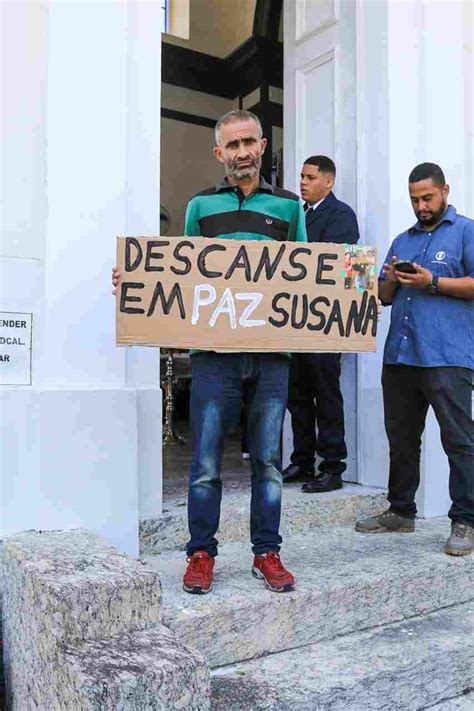 Corpo De Susana Naspolini Velado No Rio