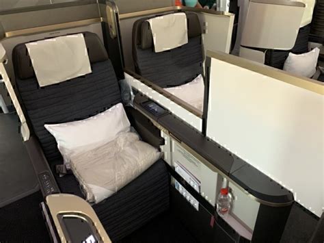 $400 Business Class Seat Review - Gulf Air 787 London To Bahrain ...