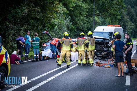 Vijf Gewonden Waaronder Drie Kinderen Bij Ernstig Ongeval Op De N207