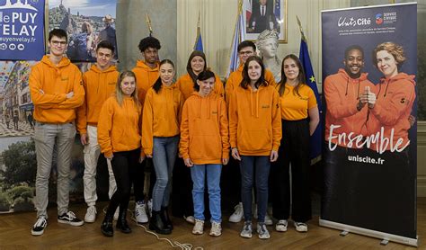 Le Puy En Velay 22 Jeunes Volontaires Au Service Civique Pour L