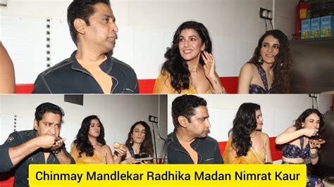 Nimrat Kaur And Radhika Madan Chinmay Mandlekar Having Sandwich At