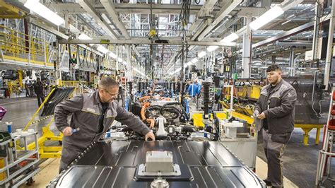 Industrie manufacturière les chefs d entreprises s attendent à une