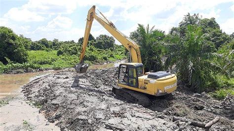 Antisipasi Banjir Sedimen Sungai Limbung Di Rumbai Timur Pekanbaru