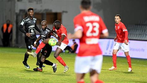 Football Ligue 2 Nîmes Dompte Niort 3 0 Et Les Costières Enfin