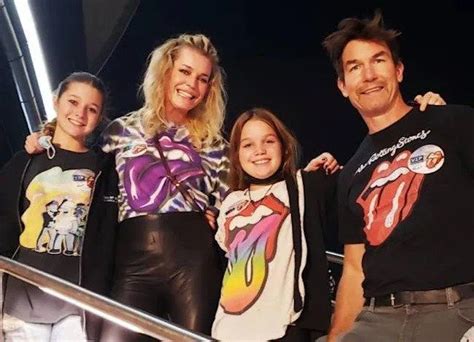 Rebecca Romijn And Jerry O Connell S Rare Photos Of Towering Twin Daughters And Their Sweet Bond