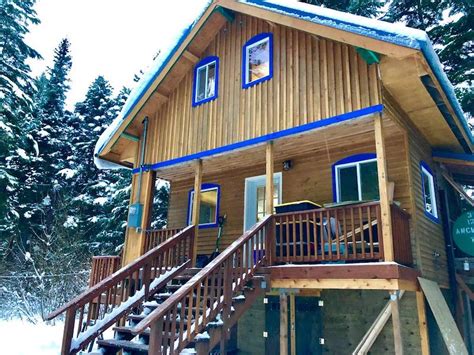 12 Best Airbnbs in Seward, Alaska (+ Oceanview Cabins)