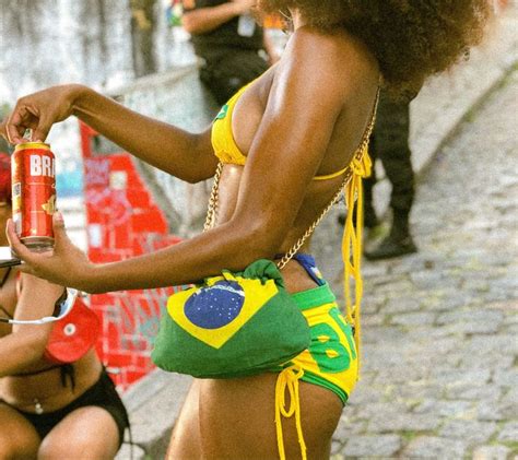 Pin De Em Brasil Em Moda Brasileira Modelos Brasileiras