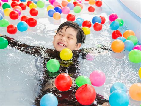 Juegos Para Niños Con Pelotas Pequeñas 10 Ideas De Actividades Con