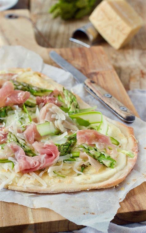 Spargel Flammkuchen Mit Gr Nem Spargel Rezept Sweets Lifestyle