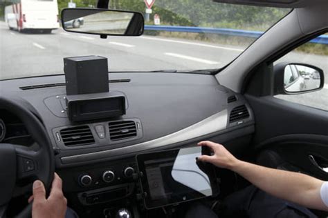 Les Voitures Radars Vont Inonder Nos Routes En Voici Comment Les