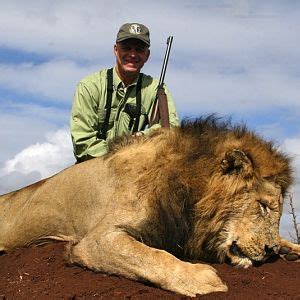 Lion Hunting | AfricaHunting.com