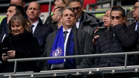 Chelsea se fait dézinguer pour sa politique de recrutement