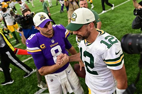 Kirk Cousins Proves Once And For All He Owns Aaron Rodgers