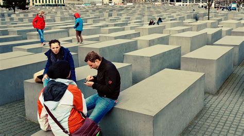 Holocaust Wissenslücken bei jungen Menschen strukturelles Problem