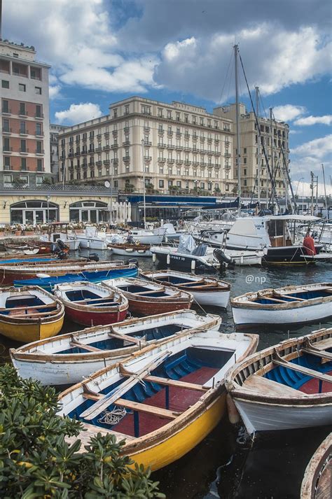 Porticciolo Di Santa Lucia Lungo Via Partenope Attaccato A Flickr