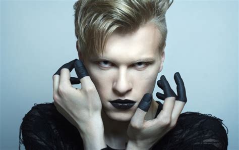 Gothic Style for Men: Goth Aesthetic Fashion Guide