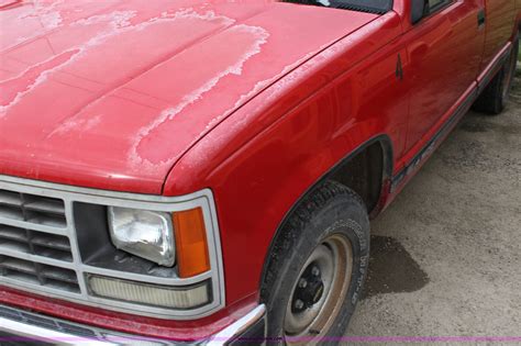 1993 Chevrolet Suburban 1500 Suv In White City Ks Item F8666 Sold Purple Wave