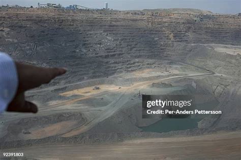 Jwaneng Diamond Mine Photos And Premium High Res Pictures Getty Images