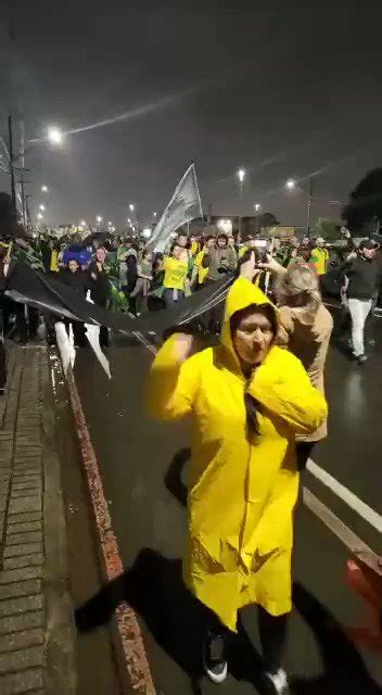 Roberto Conceição on Twitter RT reportersalles Manifestantes