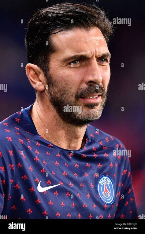 Gianluigi Buffon Paris Saint Germain Hi Res Stock Photography And