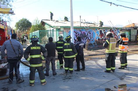 Andes On Line Incendio Consumió Una Casa Y Provocó Daños A Una