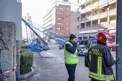 Sul Posto Di Lavoro Si Continua A Morire Articolo21