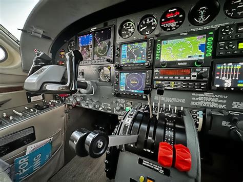 Cessna 402 Cockpit Layout