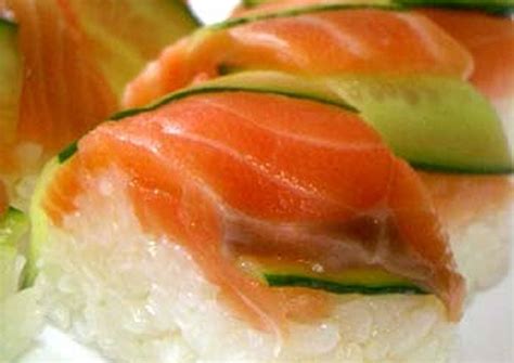 Superb Oshizushi Pressed Sushi With Meltingly Tender Marinated Salmon